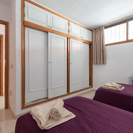 Los Cristianos 5 - One Bed Apartman Arona